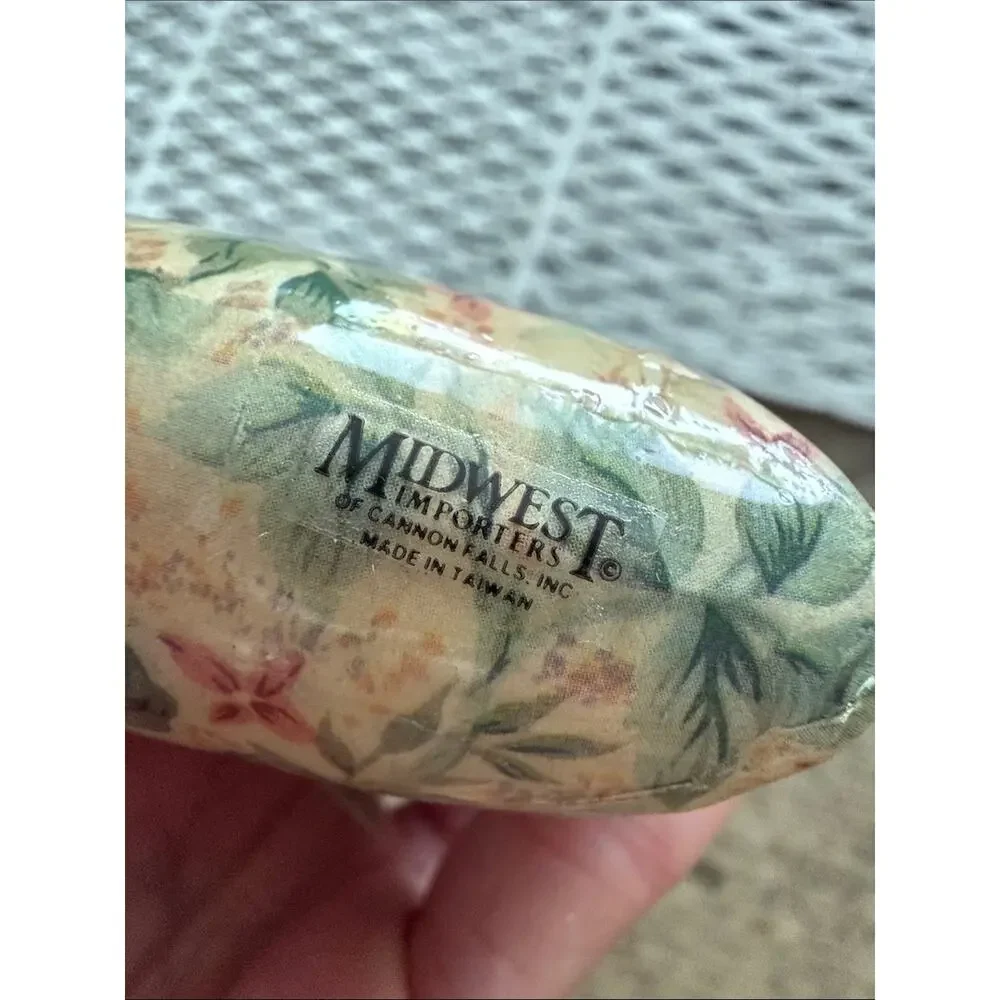 Vintage Midwest Victorian Floral Decoupage Shabby Chic Christmas Ornament